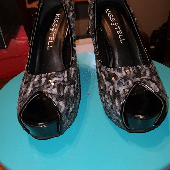 Kiss and tell - Picture 12 of 12